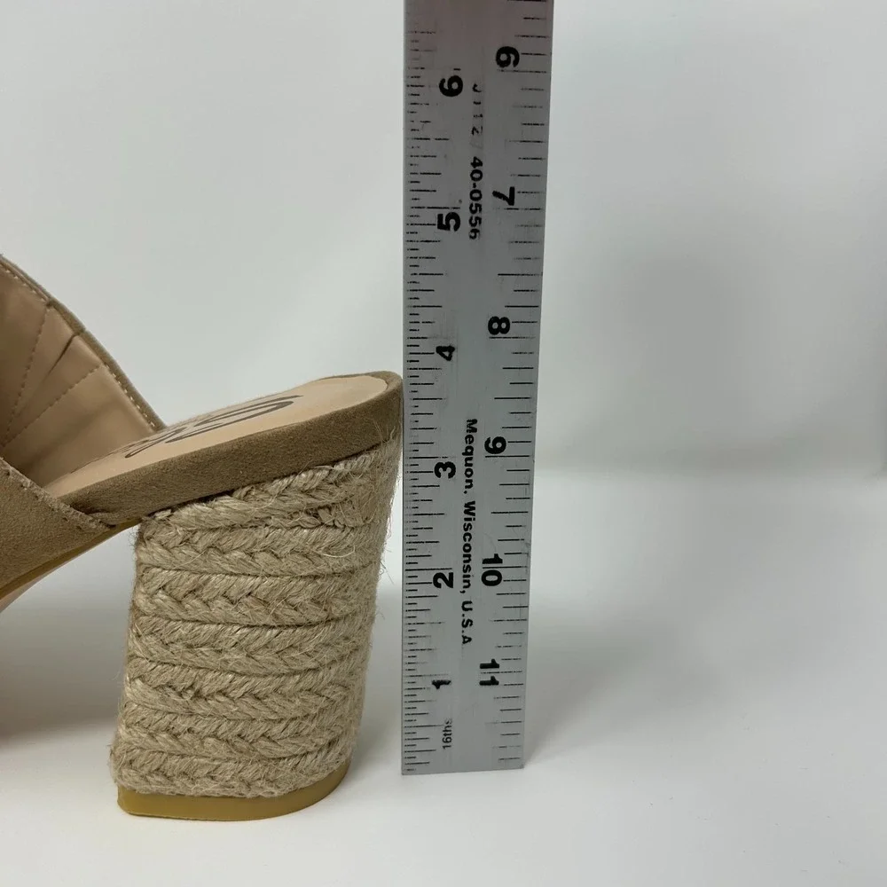 Sbicca Vintage Collection Helena Women 9 Sandal Natural Suede Block Heel Slip On